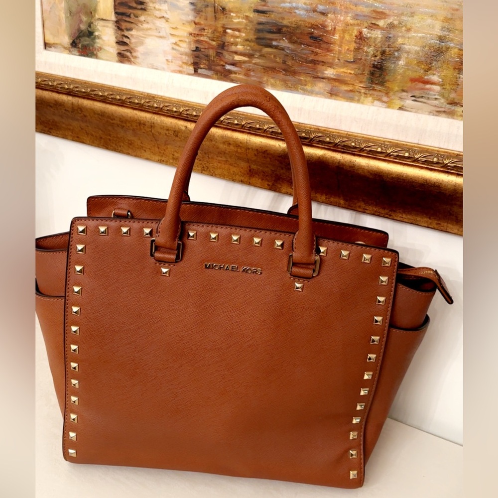MICHAEL Michael Kors Selma Large Studded Tote Crossbody Bag